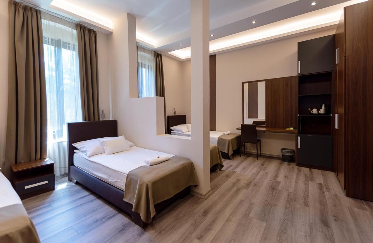 Bed and Breakfast Vén Diófa De Lux Panzió Szeged Exterior foto